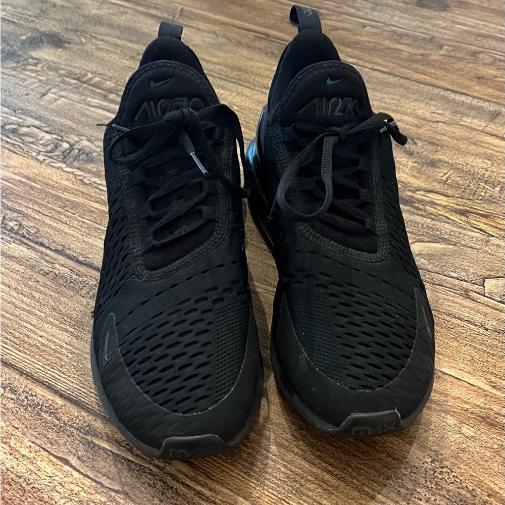 NIKE Airmax 270 black/black tennis shoes sz 10